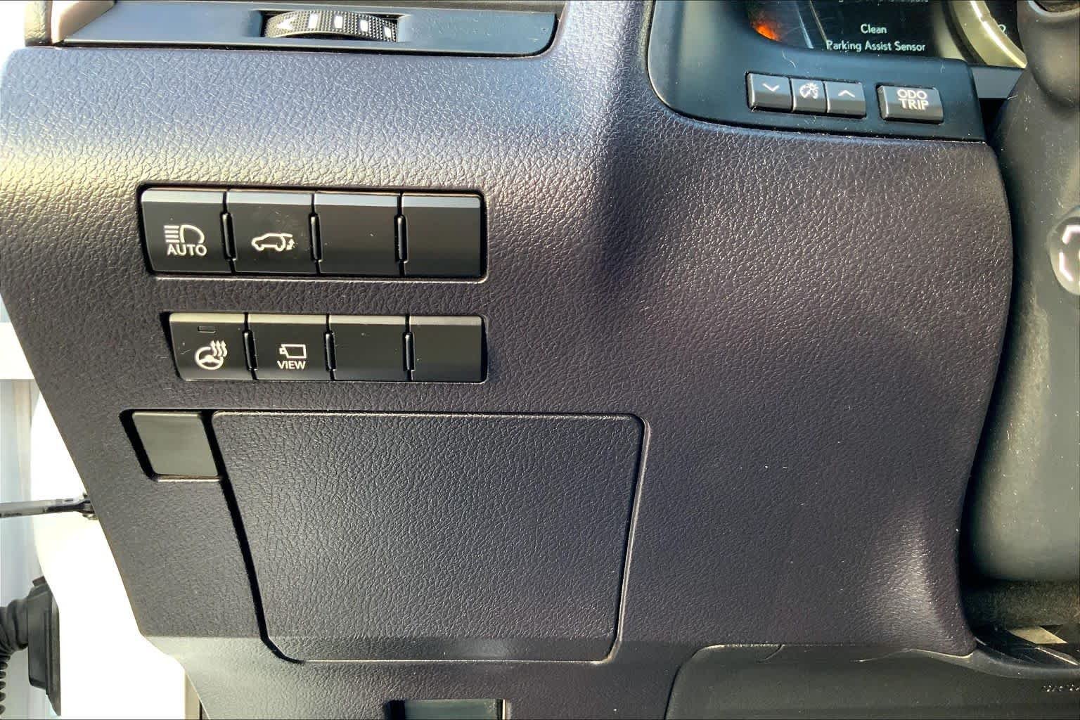 Used 2022 Ultra White Lexus F SPORT Handling image 65