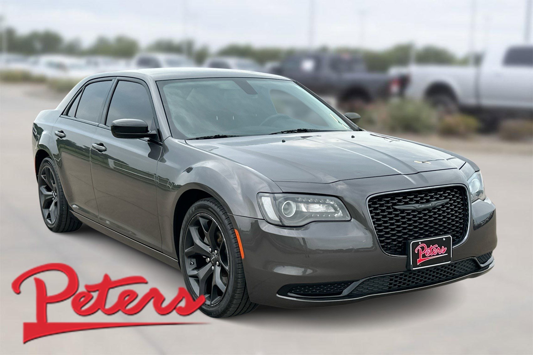 2022 Chrysler 300 Touring's photo