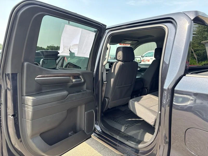 Used 2024 Gray Chevrolet LT image 11