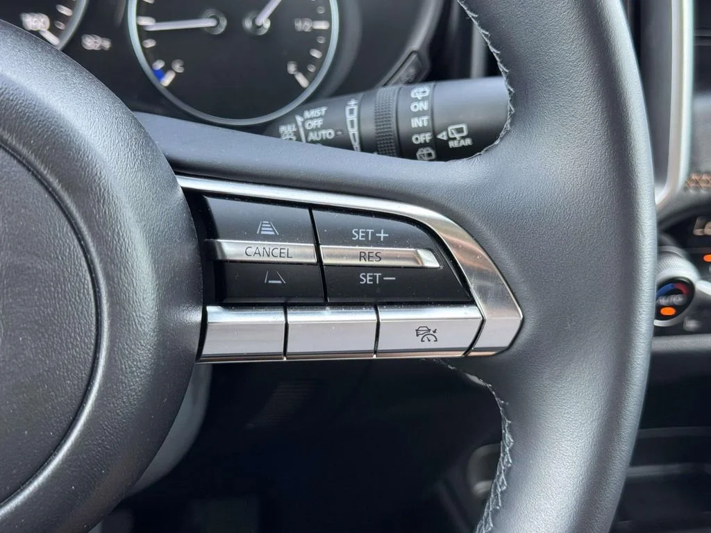 Used 2025 Gray Mazda Premium image 23