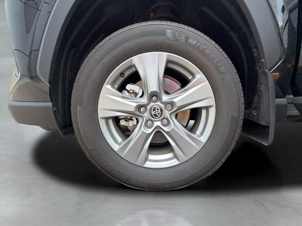 Used 2025 Black Toyota XLE image 18