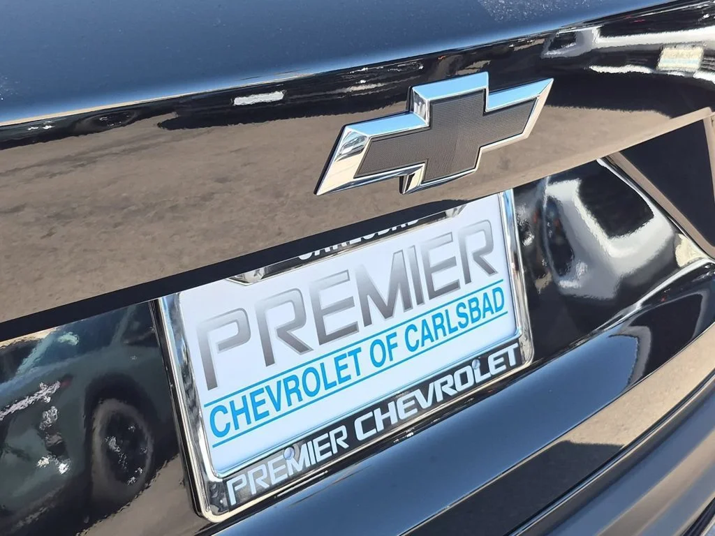 New 2026 Mosaic Black Metallic Chevrolet 2RS image 31