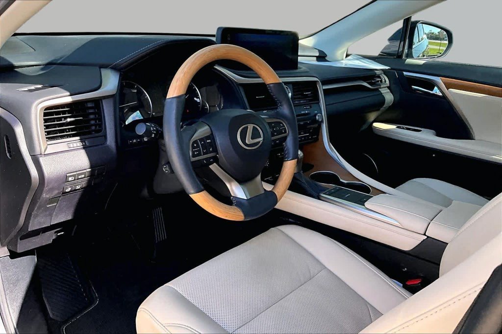 Used 2022 Black Lexus 350 image 18