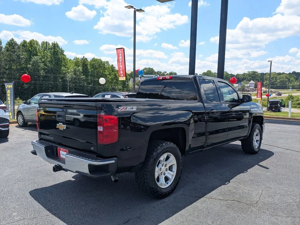 Used 2015 Black Chevrolet LT image 5