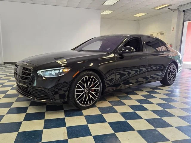 Used 2021 Black Mercedes-Benz S 580 image 3