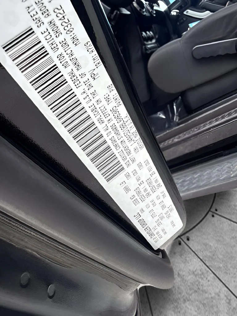 Used 2011 Black Jeep Sahara image 29