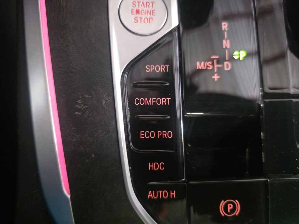 Used 2023 Black BMW xDrive40i image 31