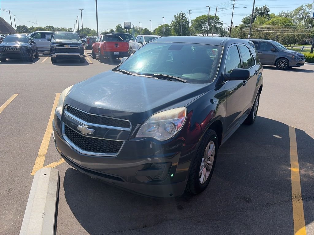Used 2014 Ashen Gray Metallic Chevrolet LS image 2