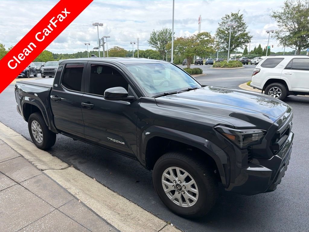 Used 2024  Toyota SR5 image 4