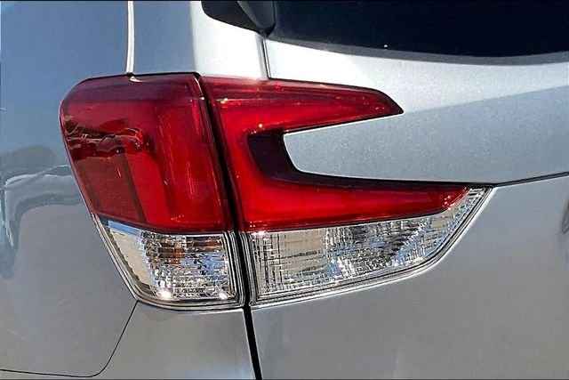 Used 2022 Silver Subaru Premium image 28