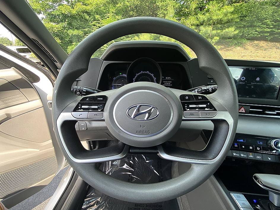 Used 2023 Lunar White Hyundai Blue image 12