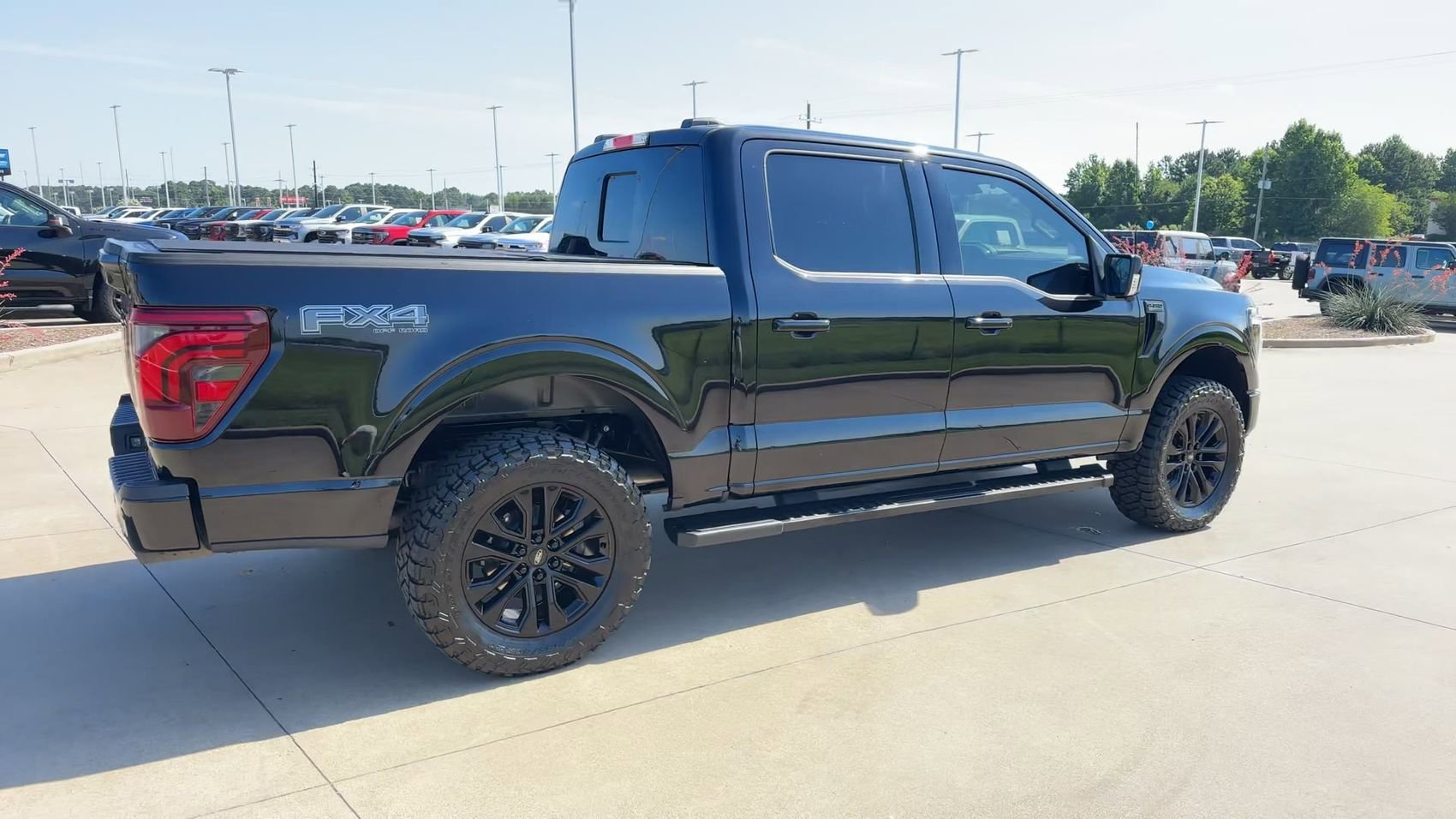 Used 2025 Black Metallic Ford LARIAT image 9
