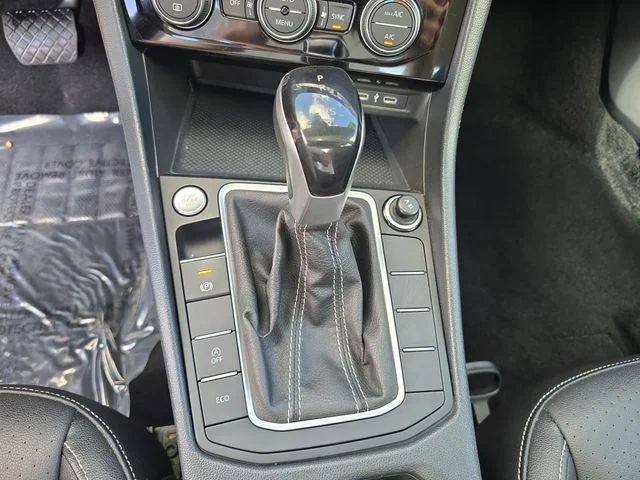 2024 Volkswagen Jetta SE - Photo 21