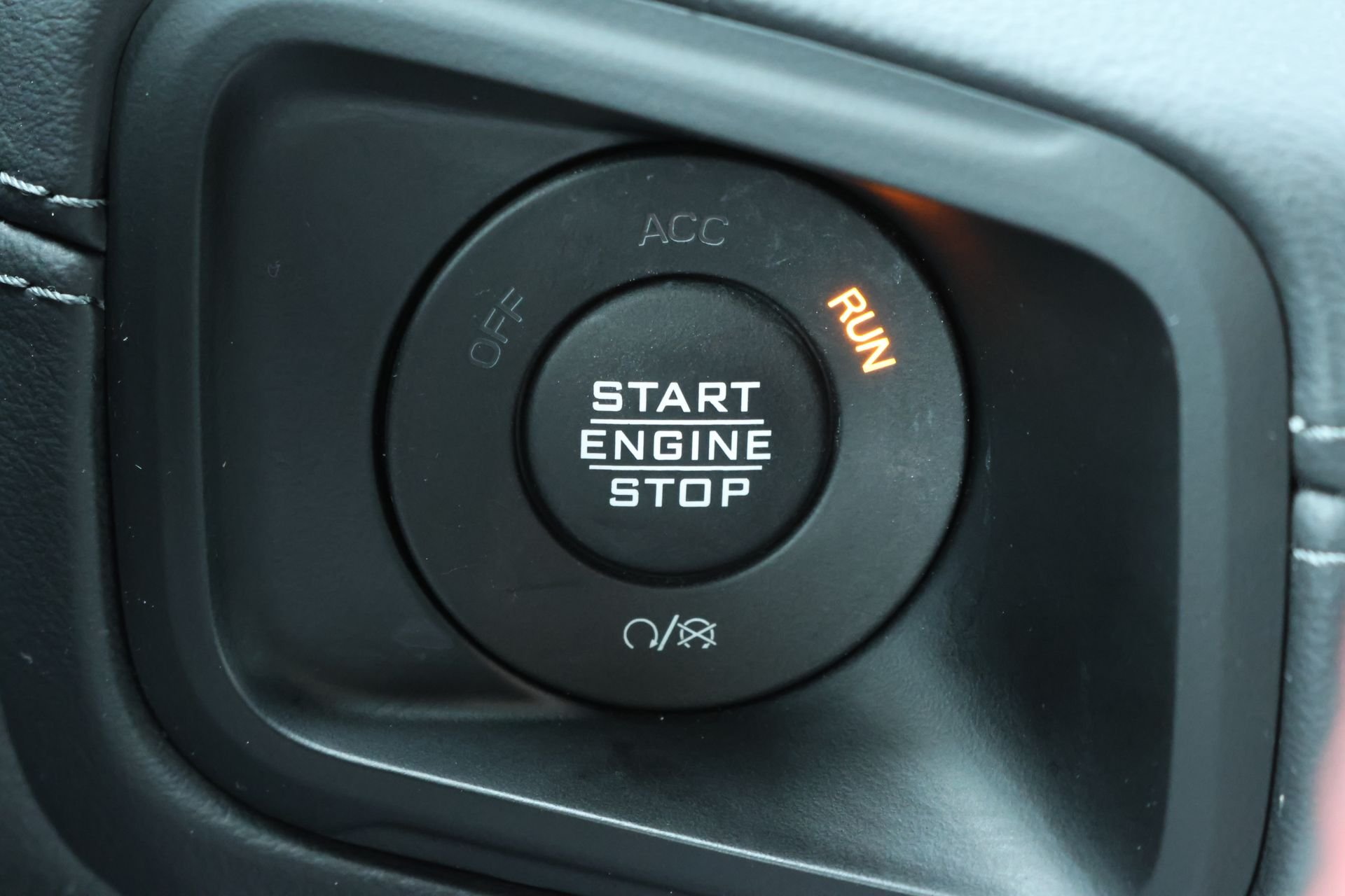 Used 2024 Gray Jeep Rubicon image 11