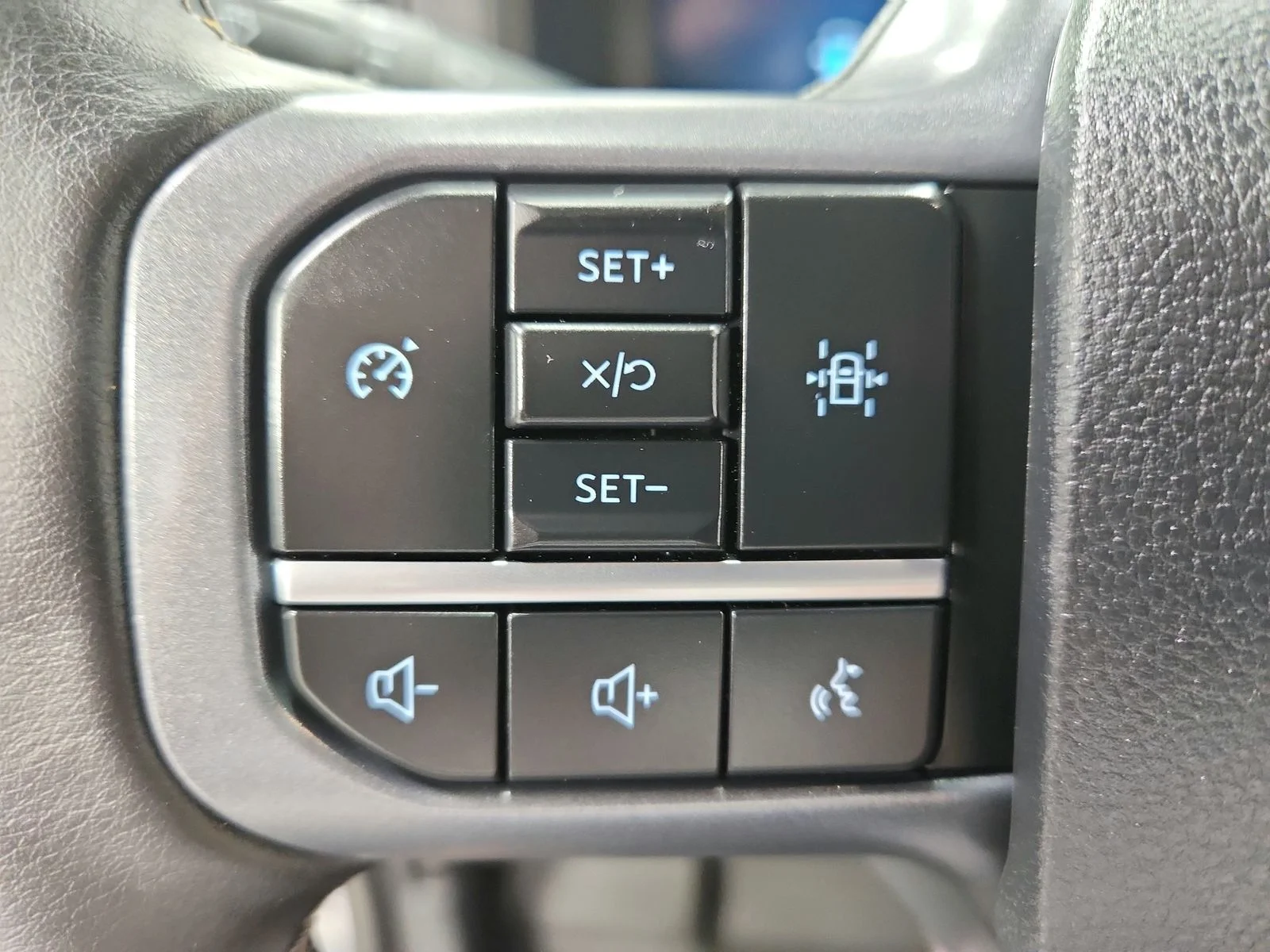 New 2026 White Ford XLT image 25