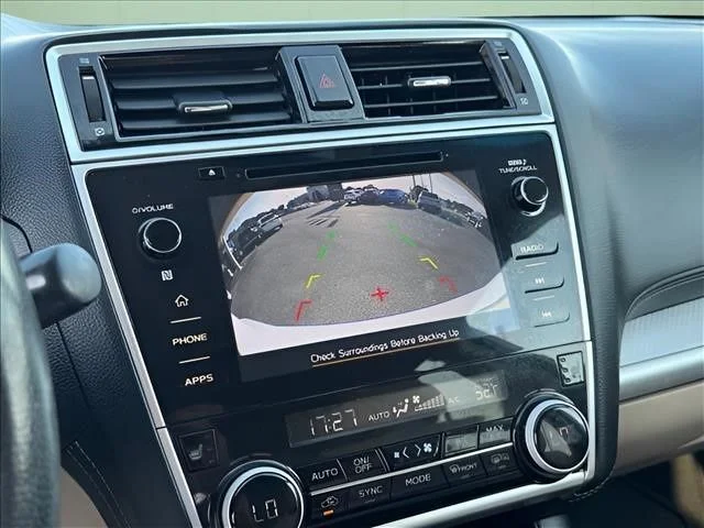 Used 2019 White Subaru 2.5i Premium image 26