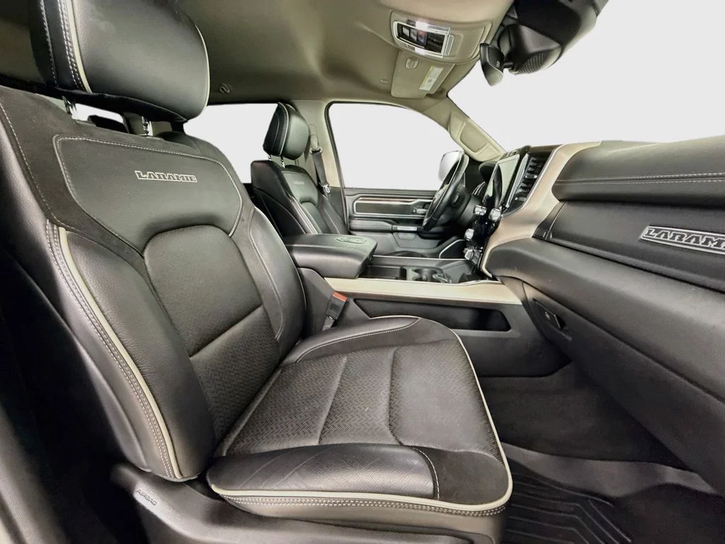 Used 2022 White Ram Laramie image 28