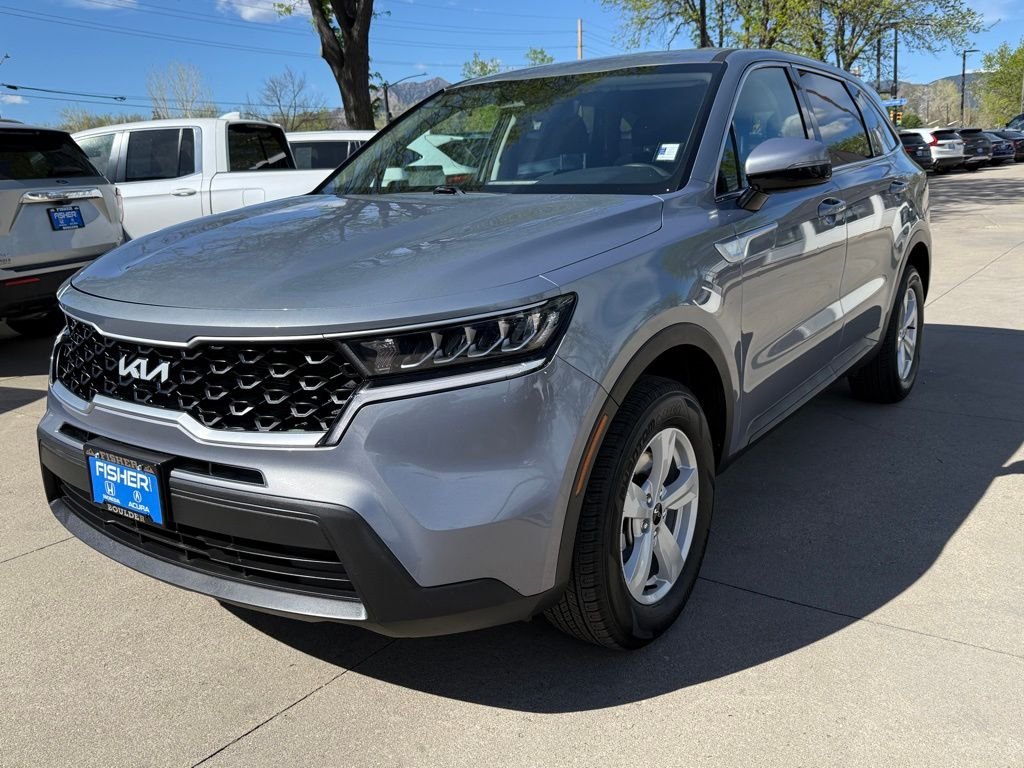 Used 2022 Silver Kia LX image 8