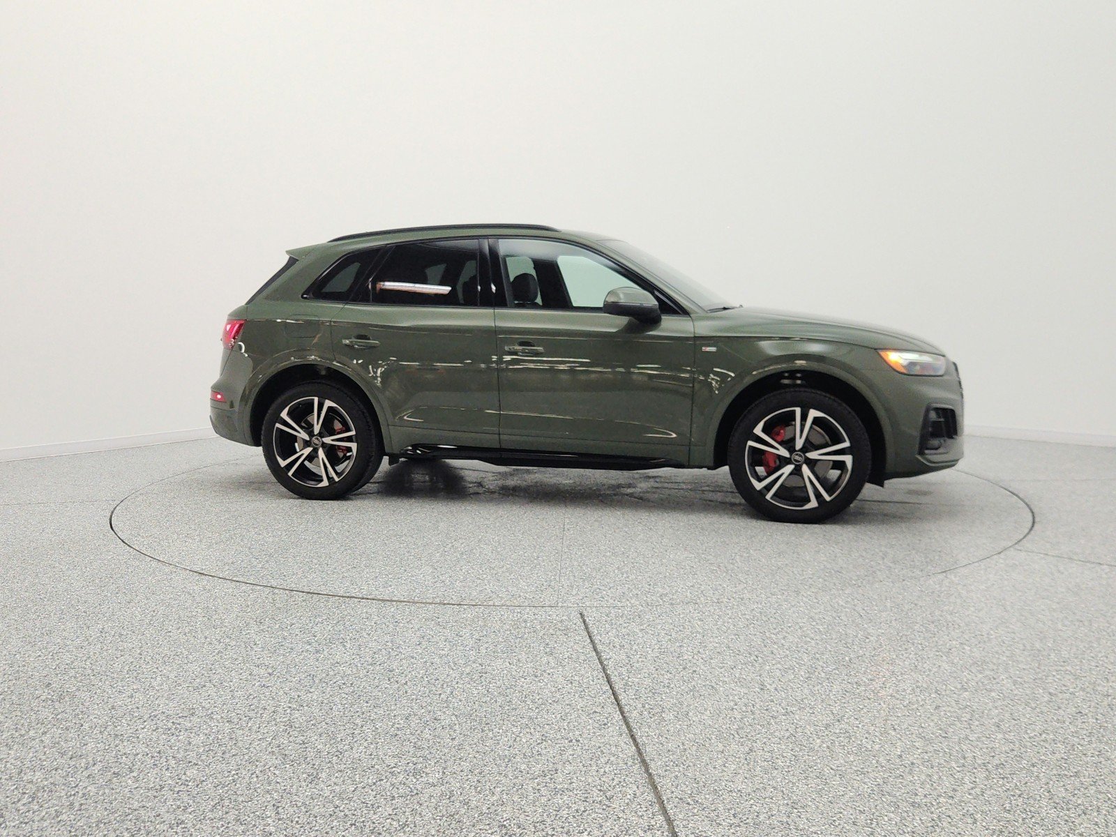 Used 2025 District Green Metallic Audi S line Premium Plus 45 TFSI quattro image 4