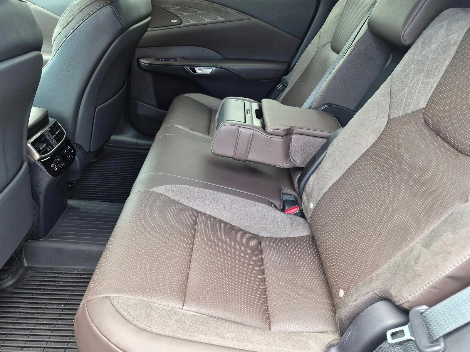 2026 Lexus RX 350 Luxury - Photo 15