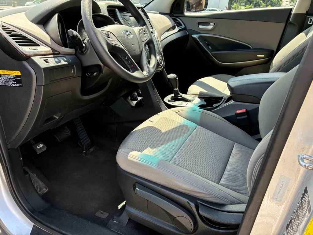 Used 2017 Silver Hyundai 2.4 Base image 17