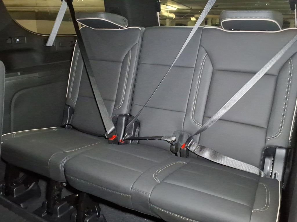 2026 GMC Yukon XL Elevation - Photo 9