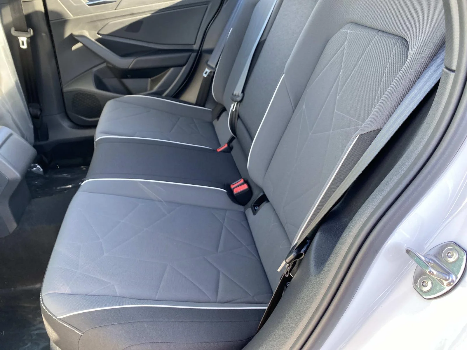 2026 Volkswagen Jetta Sport - Photo 6