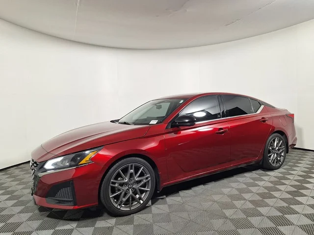 2024 Nissan Altima 2.0 SR