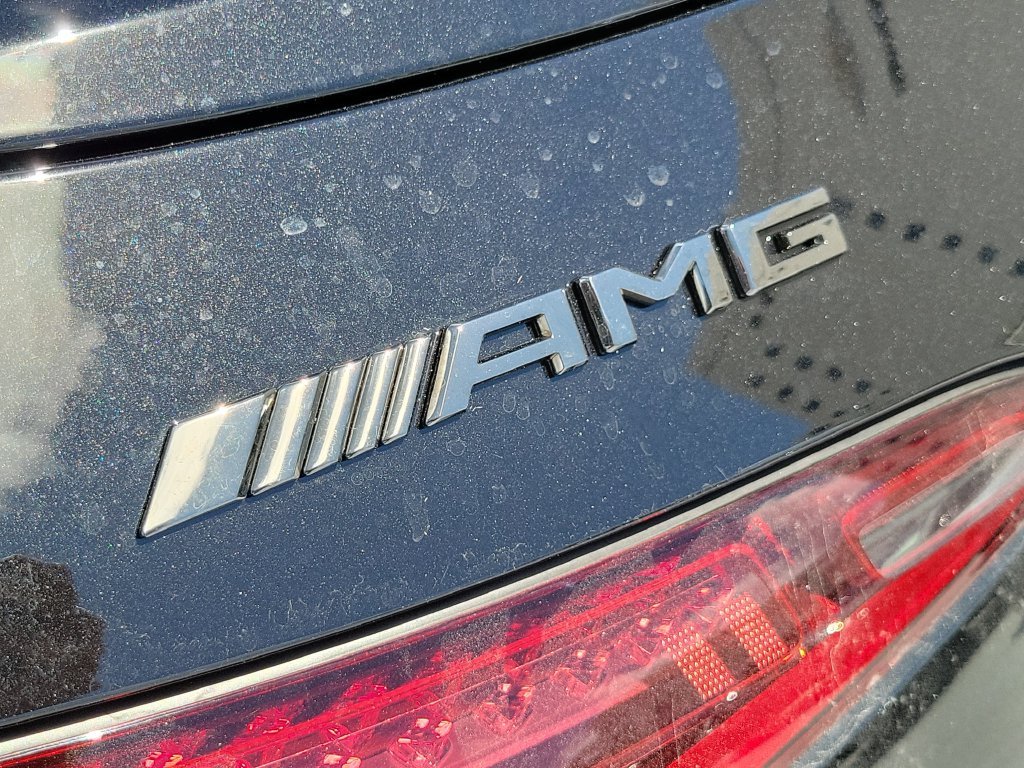 New 2027 Obsidian Black Metallic Mercedes-Benz AMG® SL 43 Roadster image 8