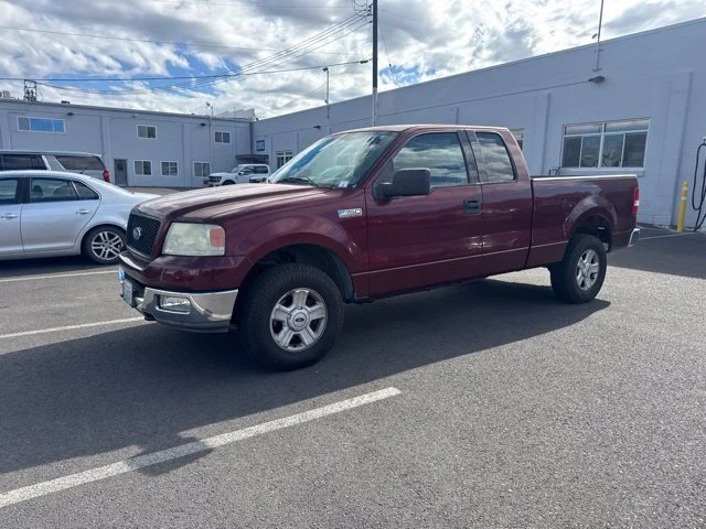 Used 2004 Dark Toreador Red Clearcoat Metallic Ford XLT image 10