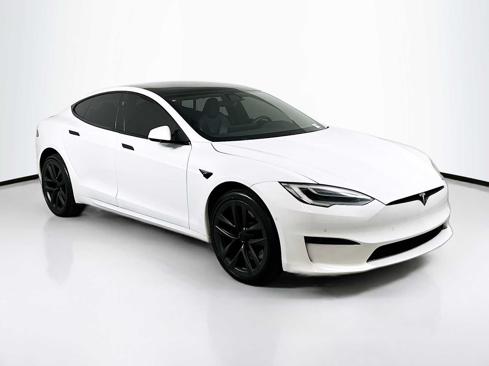 Used 2021 Pearl White Multi-Coat Tesla Plaid image 7