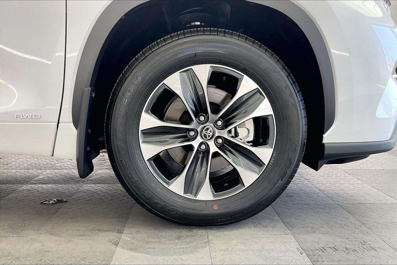 Used 2026 Wind Chill Pearl Toyota XLE image 8