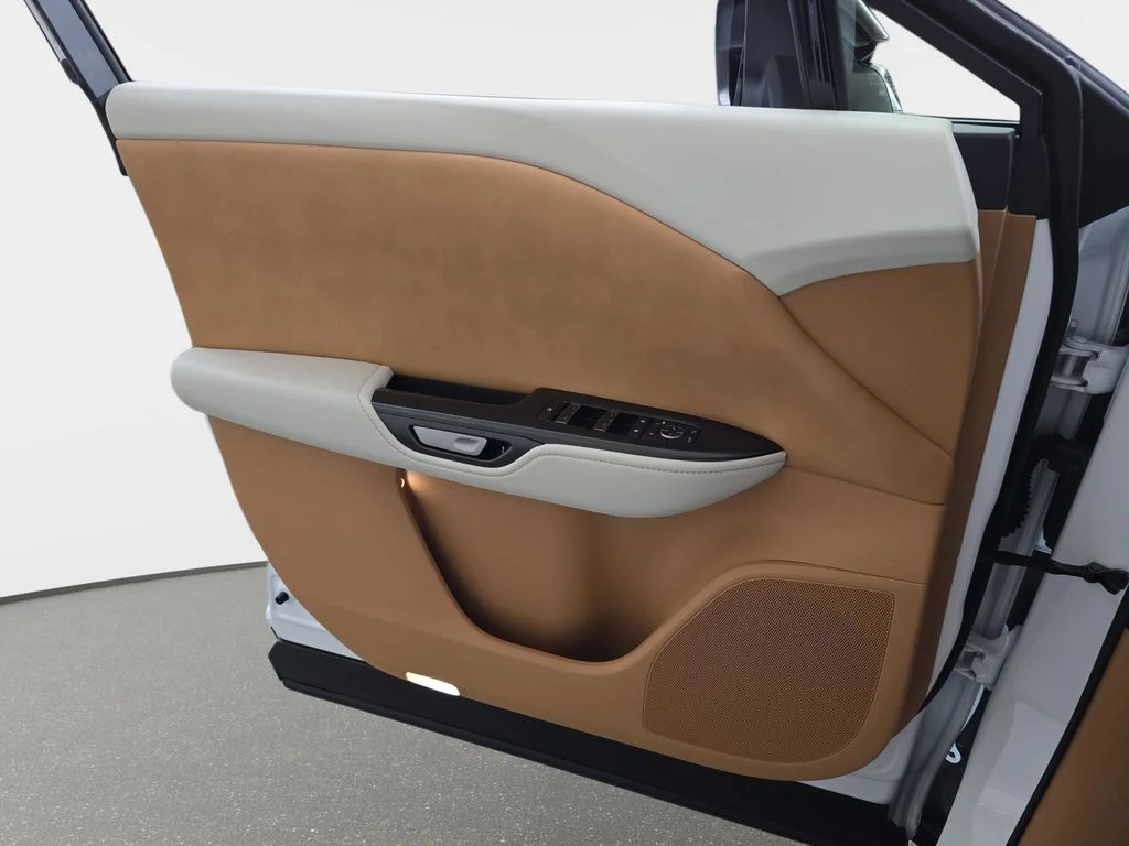 New 2026 White Lexus  image 25