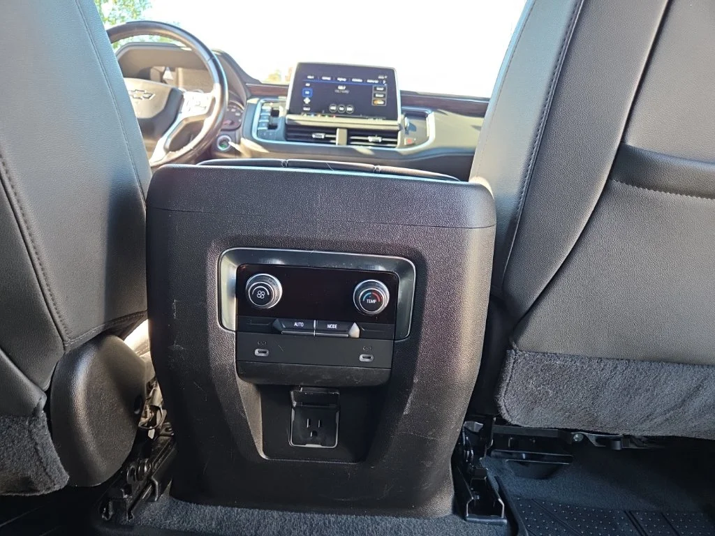 Used 2021 Gray Chevrolet Z71 image 25