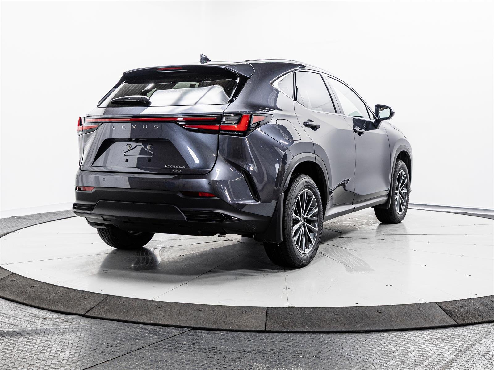 2026 Lexus NX 450h+ Premium - Photo 12