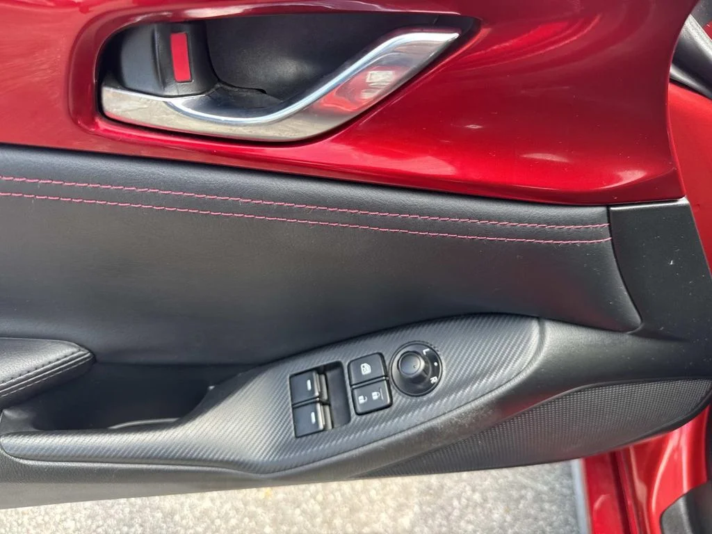 Used 2018 Red Mazda Club image 18