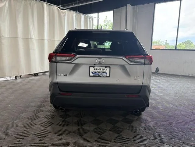 Used 2021 Silver Sky Metallic Toyota XLE image 9