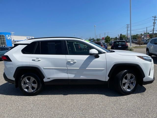 Used 2023 Ice Cap Toyota XLE image 8