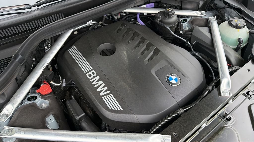 New 2026 Brooklyn Grey Metallic BMW xDrive40i image 20