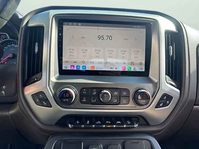 Used 2018 Red GMC SLT image 22