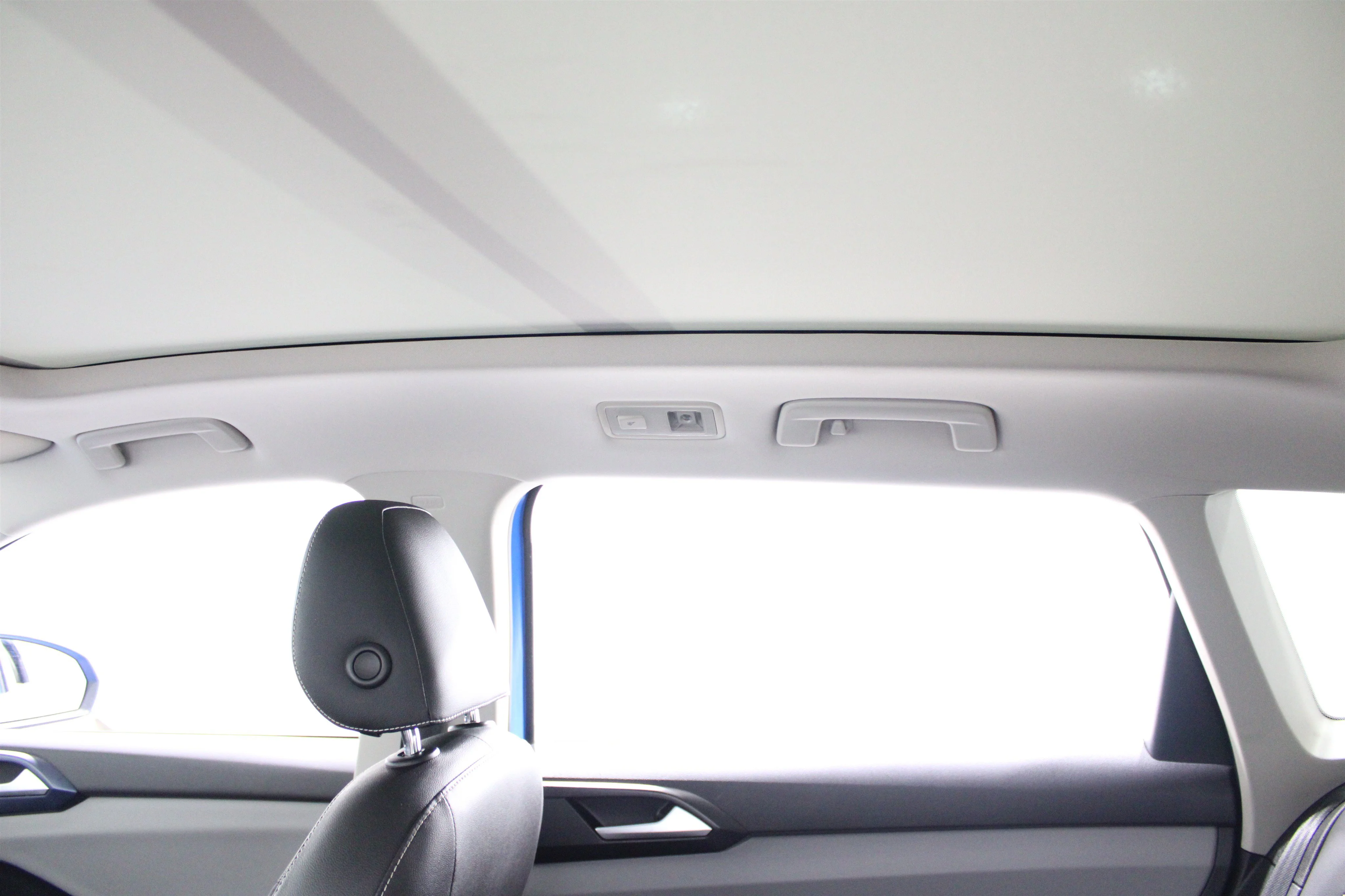 2022 Volkswagen Taos SE - Photo 19