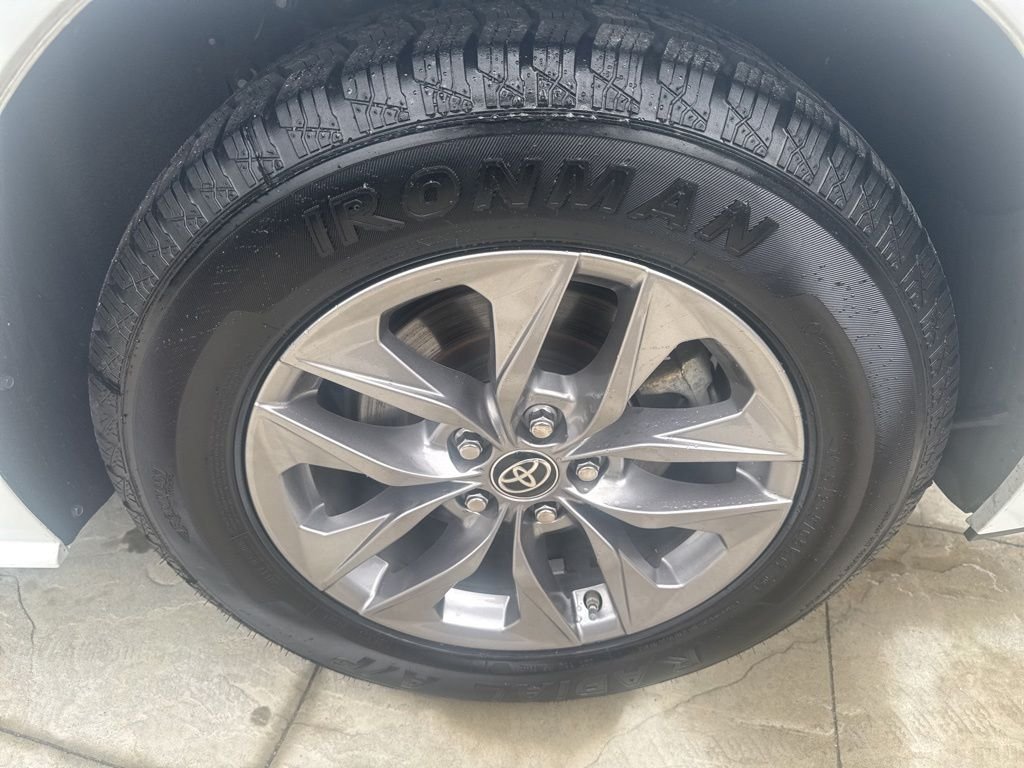 Used 2025 Beige Toyota XLE image 10