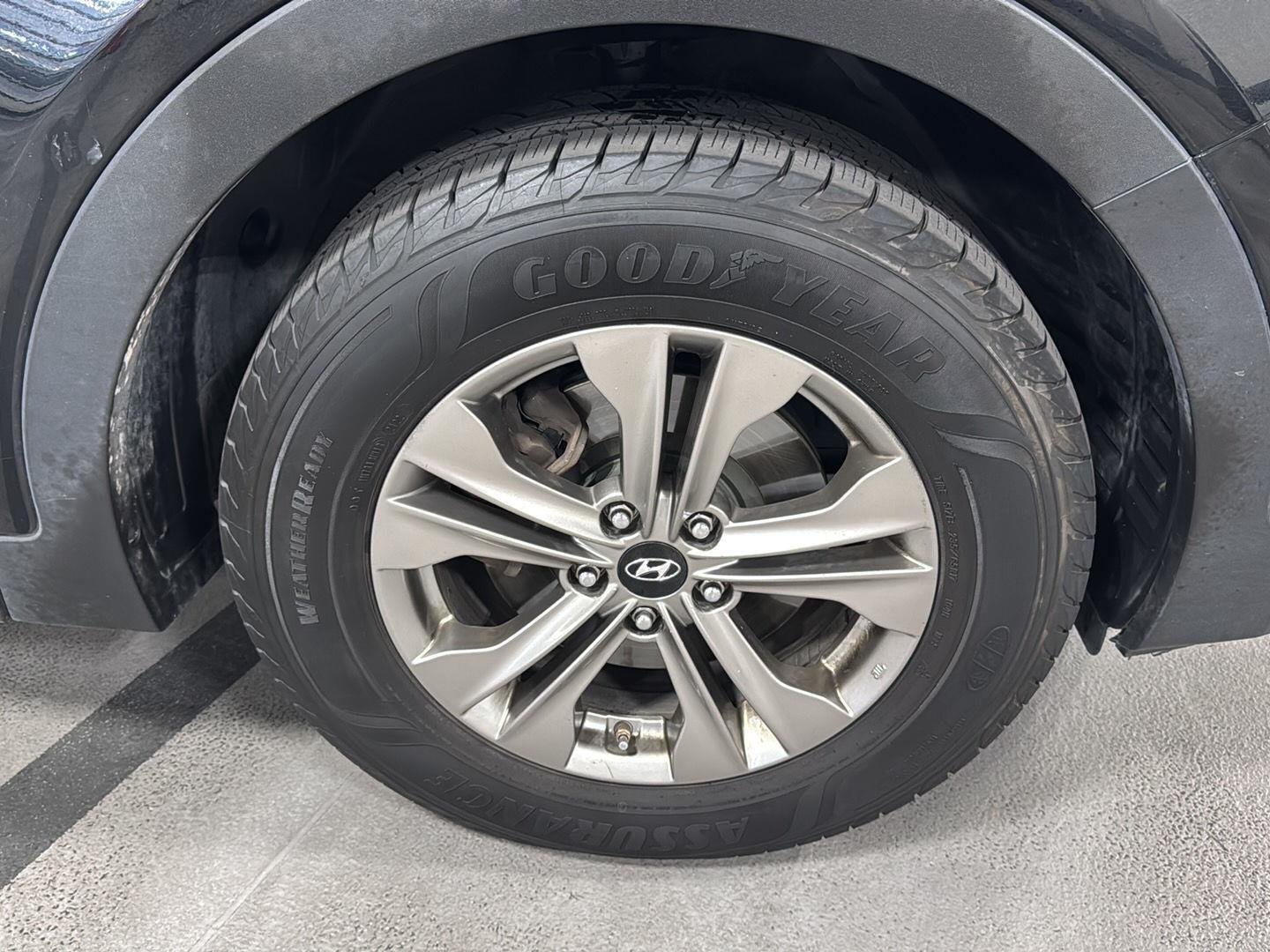 2015 Hyundai Santa Fe Sport - Photo 23