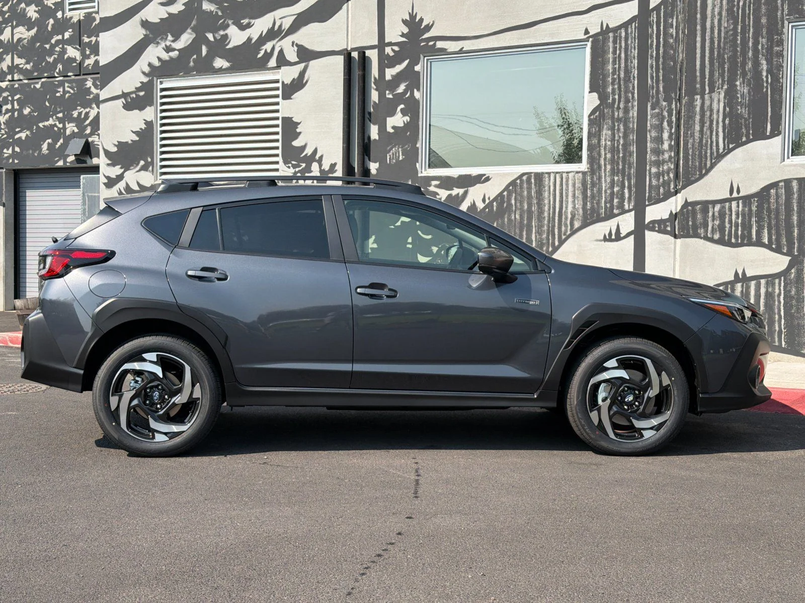 New 2026 MAGNETITE GRAY PEARL Subaru Limited Hybrid image 7