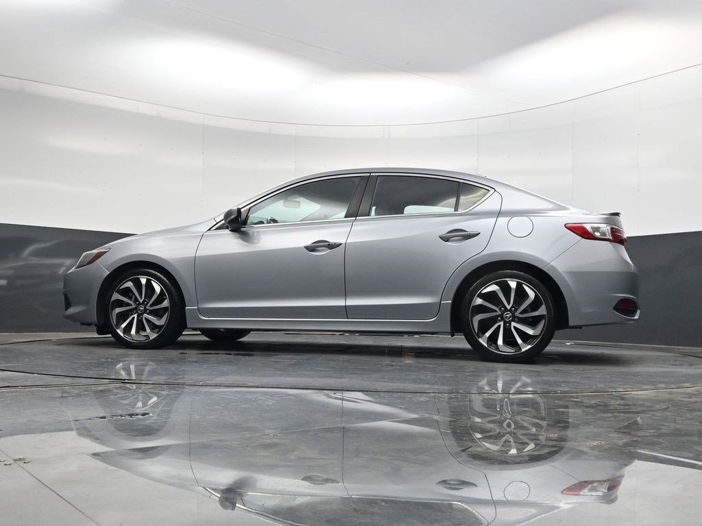 Used 2018 Silver Metallic Acura Special Edition image 27