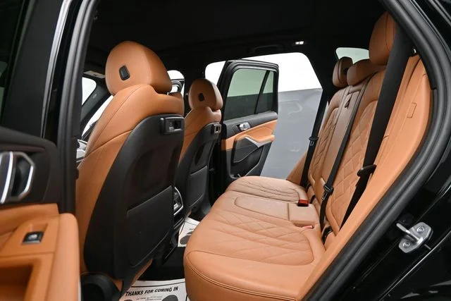 Used 2023 Black BMW xDrive40i image 18