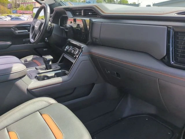 Used 2025 White GMC AT4 image 42