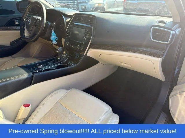 Used 2016 Blue Nissan Platinum image 11