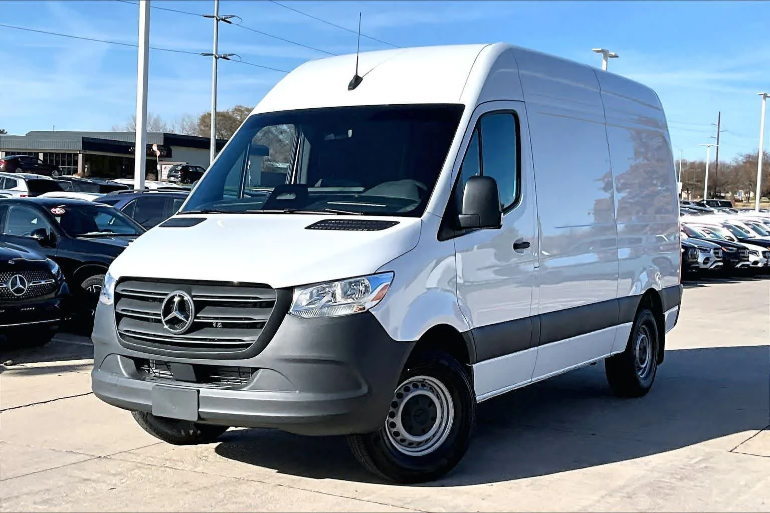 2026 Mercedes-Benz Sprinter 2500 144 WB's photo