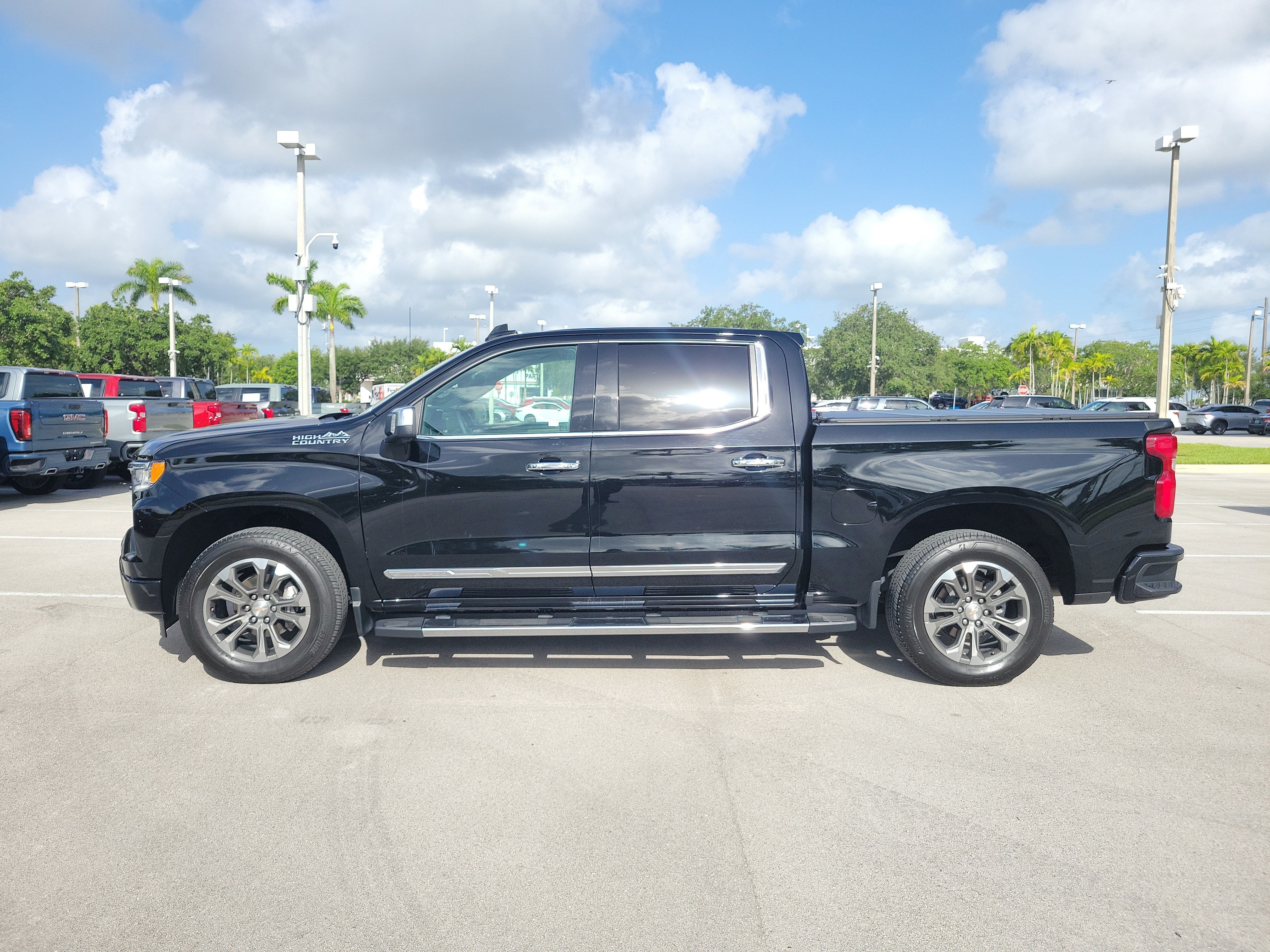 Used 2025 Black Chevrolet High Country image 4